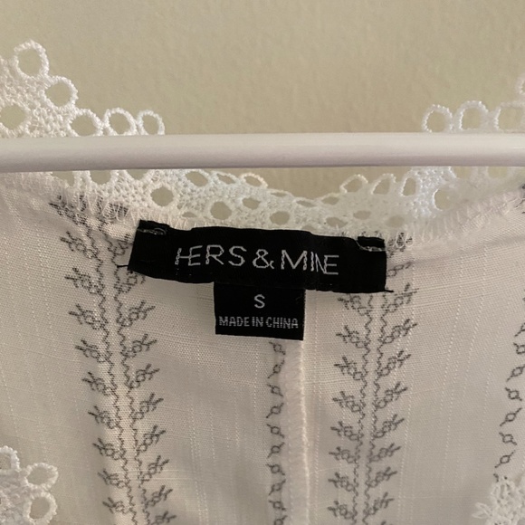 Hers & Mine Cold Shoulder Top - Picture 3 of 5